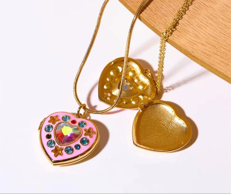 ★VINTAGE HOLLYWOOD★ Colorful Heart Necklace Vintage Cloisonné Heart Pendant, Open Heart Shaped Pendant
