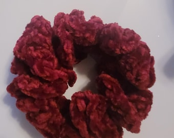 Velvet Yarn Scrunchie: Metal-Free Elastic
