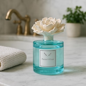 Luxurious Room Fragrance Diffuser | Amber Wood - 500ml - Turquoise Bottle - White Rose Blossom