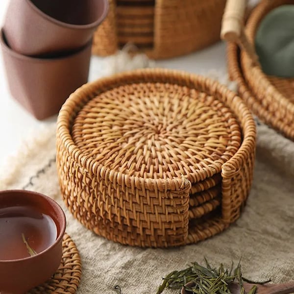 Natural Rattan Insulated Placemats - Set of 6 with 10 cm, 13 cm, and 16 cm Stands - Handmade Kitchen Decor Accessories