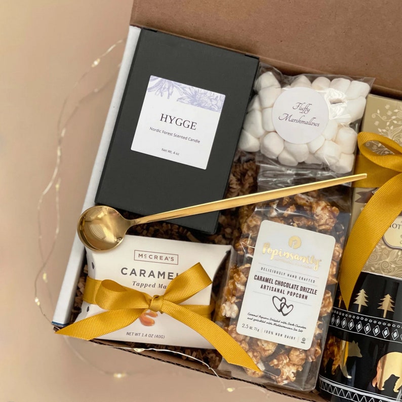 candle-and-holiday-treats-holiday-gift-basket-for-her-ultimate