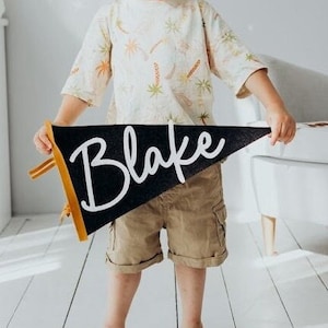 Personalisierte Filz-Flagge, Kinder Wanddekoration, Wimpelkette, Wimpelkette, Namensbanner, Baby-Namensschild, Filzgirlande, Geschenk für Kinder