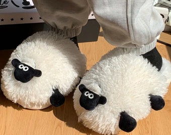 Fluffy White Sheep Fun House Slippers - Cozy and Playful Indoor Footwear