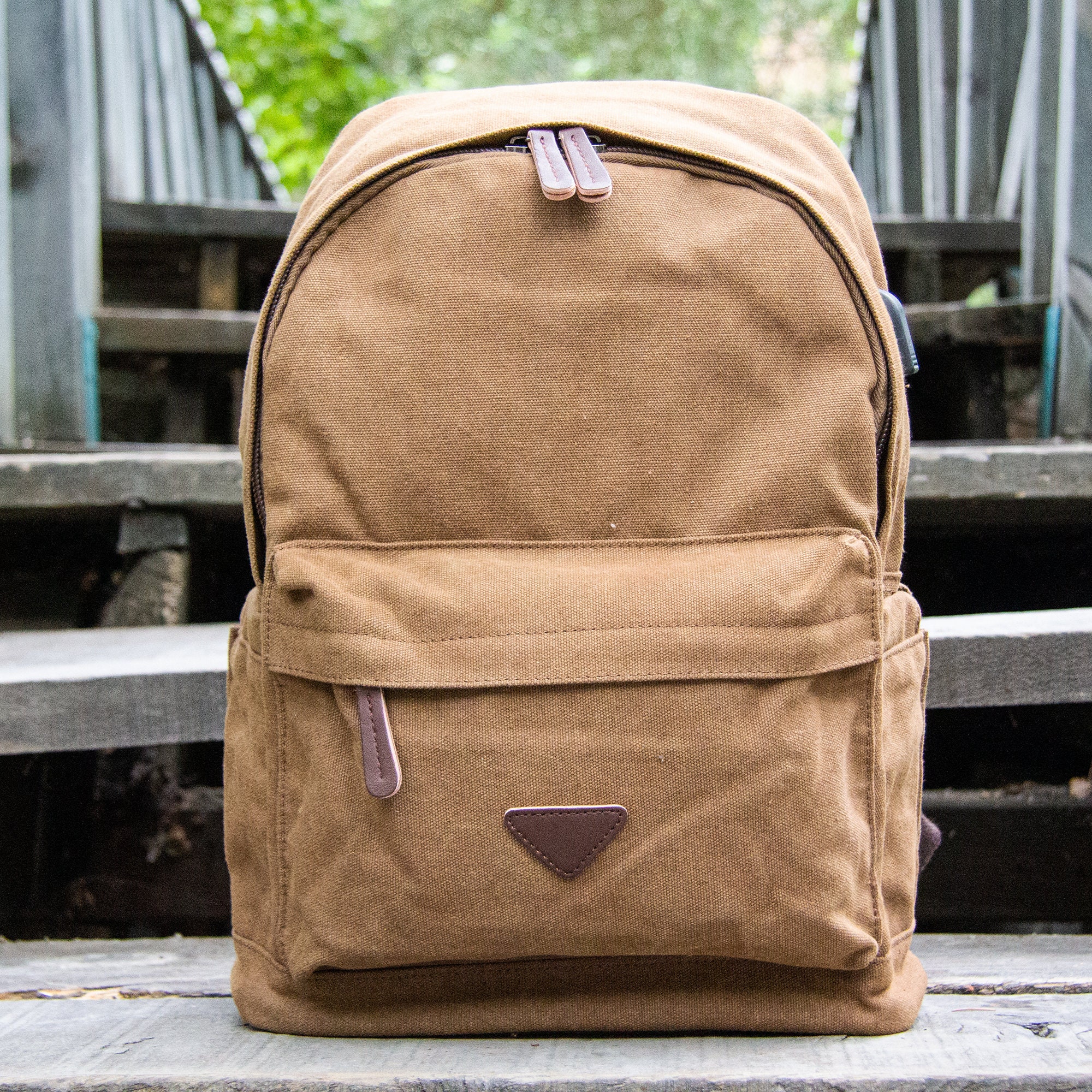 Plain canvas backpack hotsell
