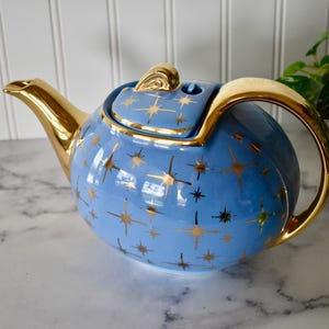 Vintage Hall Blue Teapot with Gold Starburst Designs and Hook Lid, Gold Handle, Gold Spout, Gold Lid Knob, 6 Cup Retro Teapot