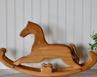 Caballito mecedor decorativo de madera vintage