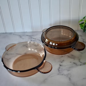 Two Large Vintage Corning Ware USA Amber V-240-B Vision Grab It Bowls with One Pyrex P-240-C Glass Lid