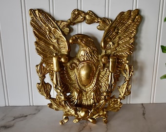 Aldaba de puerta de águila de latón antiguo
