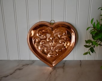 Molde de cobre decorativo vintage en forma de corazón, para colgar en la pared o para decorar la cocina.