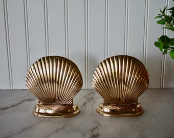 Sujetalibros vintage de latón con forma de concha - Par, Sujetalibros dorados, Decoración costera
