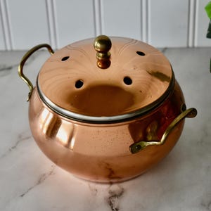 Small Vintage Copper Pot with Brass Handles and Vented Lid, Potpourri Pot, Lidded Copper Bowl