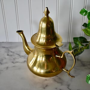 Vintage Indian Brass Tea Kettle, Vintage Brass Teapot, Brass Home Decor, Hampton Brass Teapot