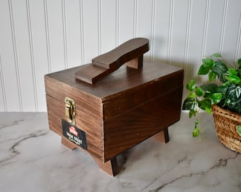 Vintage Kiwi Hand Crafted Wooden Shoe Valet with Box Joints