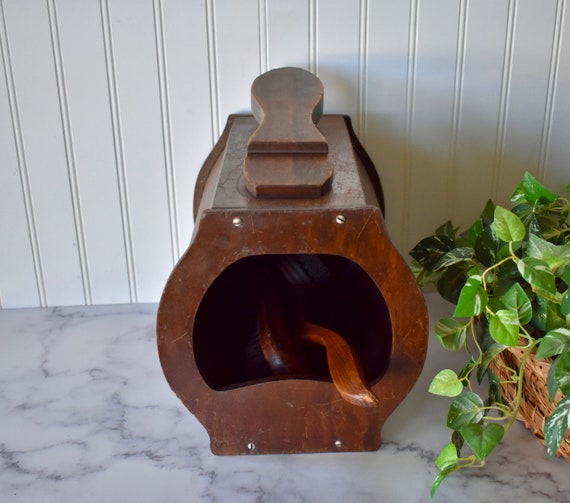 Vintage Handmade Wooden Shoe Shine Box with Brush… - image 3