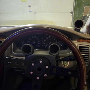 Y33 Nissan Cedric/Gloria 52mm Gauge Holder – RH Dash Vent Mount