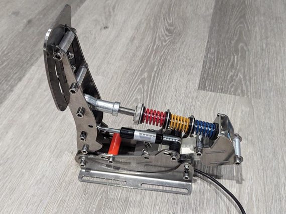Pedali SimJack Ultimate Con Facce In Fibra Di Carbonio, Set Professionale Per Simulazione Di Guida. Regolabili E Precisi.