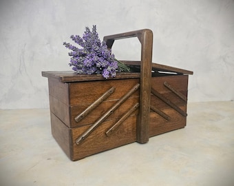 Caja de costura vintage de madera estilo acordeón de 3 niveles