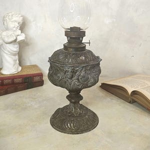 Antique Victorian Petroleum Oil Lamp with Angel