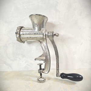 Alexanderwerk No 5 Vintage Cast Iron Meat Grinder Hand Crank Tabletop Meat Mincer