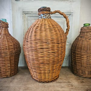 Large Vintage Wicker Hand Woven 10L Glass Wine Bubble Bottle Demijohn Jug With Handle