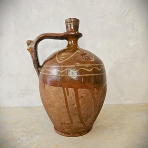 Pichet à huile d&#39;olive européen antique, vase en poterie, art déco en terre cuite