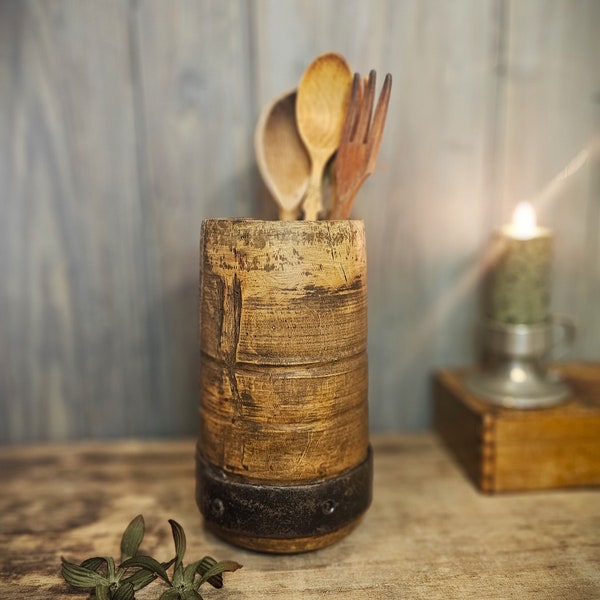 Antique Wooden Bucket with Iron Belt Primitive Utensil Holder Old Wooden Duch Bucket Farmhouse Decoration