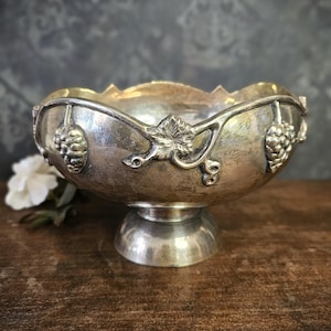 Bol à Compote / Perforateur Sur Pied En Métal Argenté Antique