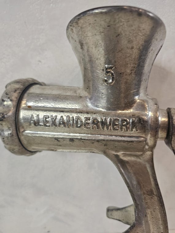 Alexanderwerk No 5 Vintage Cast Iron Meat Grinder Hand Crank