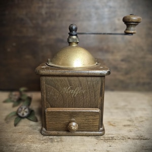 Vintage German Zassenhaus Wood Hand Crank Kaffee Grinder W. Germany Coffee Grinder Farmhouse Kitchen Decor