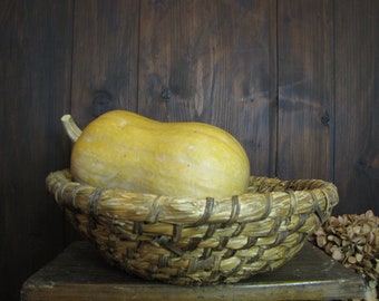 Antique Hand Woven Wicker Straw  Large Basket, Rustic Bread Basket, Coiled Rye Serving Bowl, Farmhouse Primitive Decoration