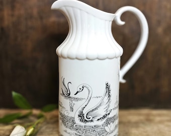 Pichet à eau vintage en porcelaine design élégant avec cygne Yougoslavie Zajecar