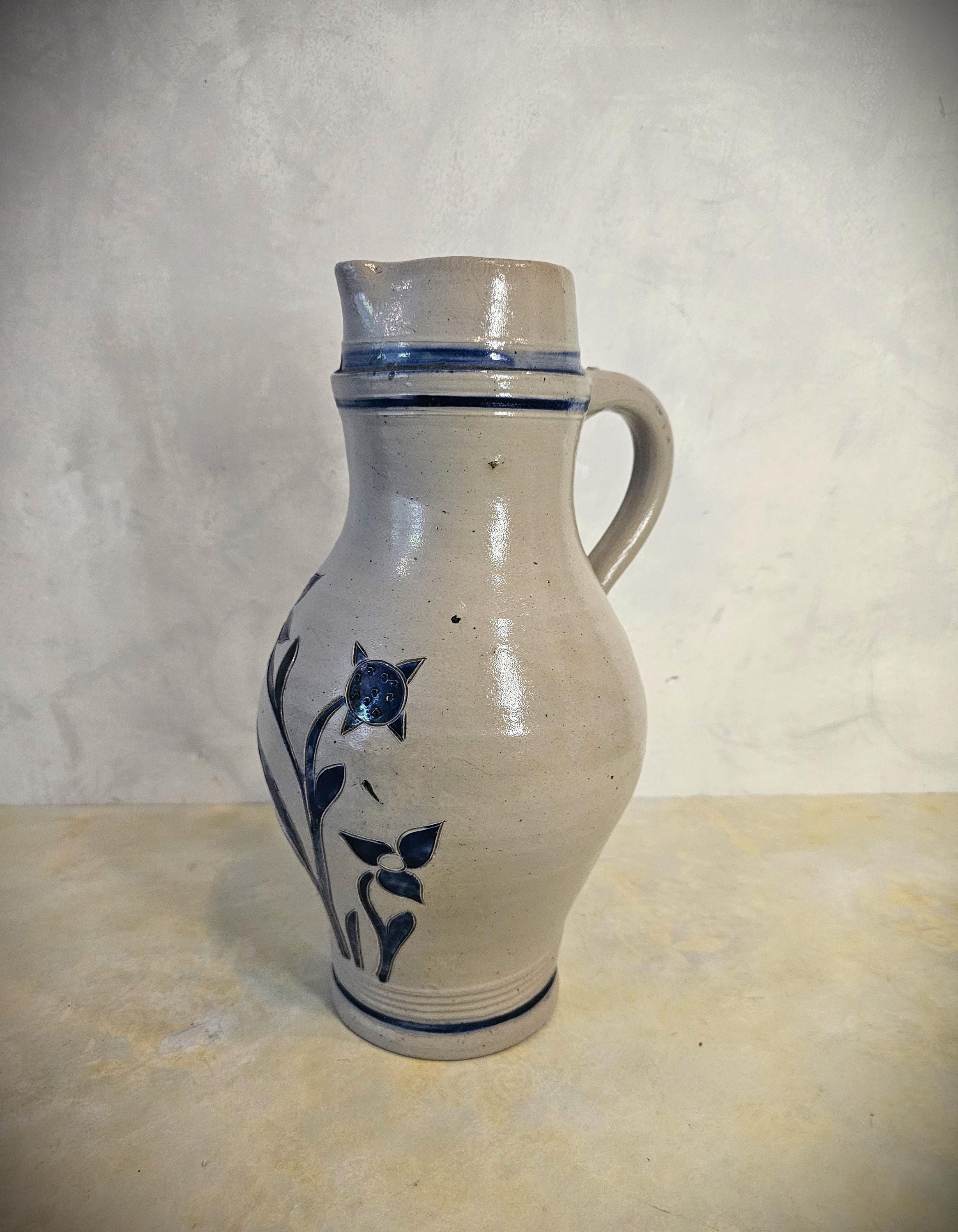 PICHET A EAU /Vin En Gres Avec Anse Et Bec Verseur EUR 35,00 - FR