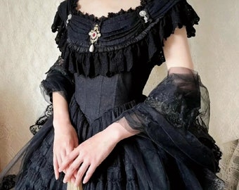 Victorian dress historical dress in black lace