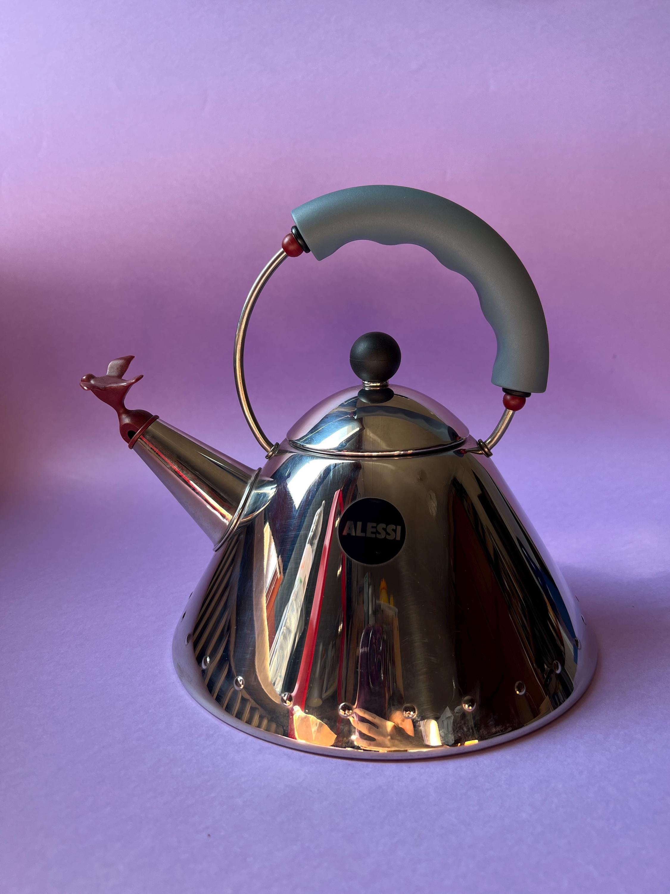 Alessi 9093 Vintage Stainless Steel Kettle – Iconic Bird Whistle