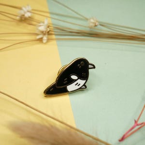 Épingles à pie en émail, Badge d&#39;oiseau, mignonne petite pie en émail