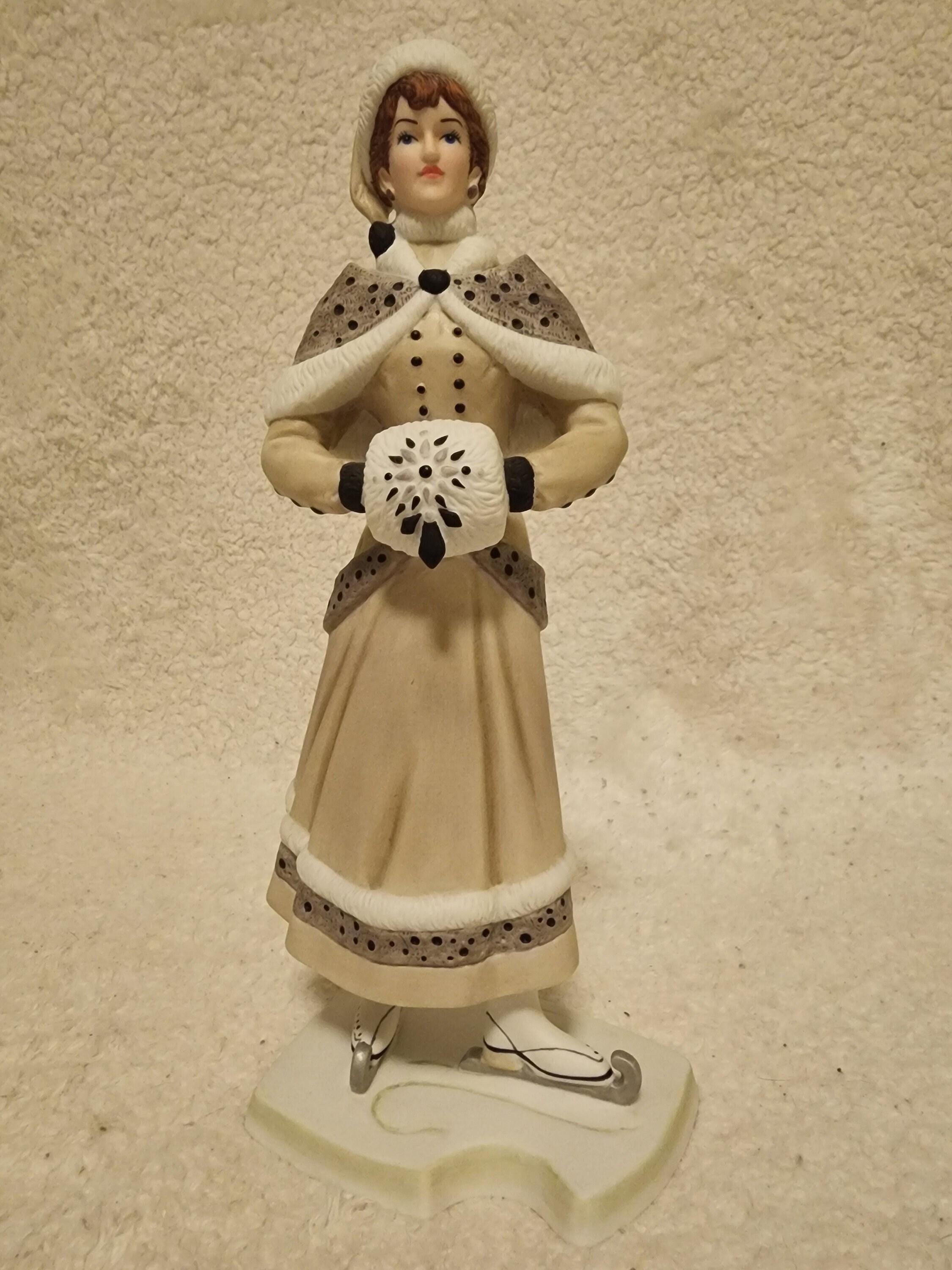 Miniature albee sale dolls by avon