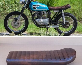 Cafe racer seat