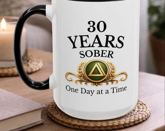 Taza personalizada de cumpleaños para celebrar los 30 años de sobriedad / Taza conmemorativa de los 12 pasos con nombre y fecha de sobriedad / Aniversario de AA
