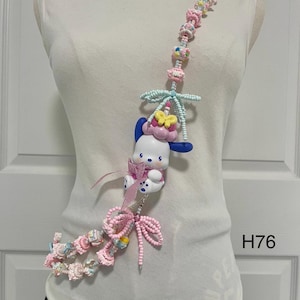 Handgemachte Handy Crossbody Handy Gurt Handbemalte Perlen mit Figur Spielzeug verstellbar Stil für Handy,Tasche,Schlüsselanhänger,Halskette