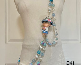 Bandoulière en bandoulière pour téléphone faite main Perles peintes à la main avec figurine jouet style réglable pour téléphone, sac