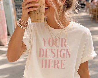 Komfort Farben 3023CL Mockup Komfort Farben Boxy Kleidung Mockups Leer Komfort Farben Leer T-Shirt Inhalt Kreation Ivory Crop Mockups