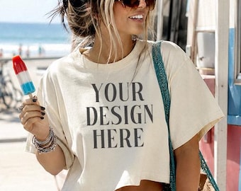 Komfort Farben 3023CL Mockup Komfort Farben Boxy Kleidung Mockups Leer Komfort Farben Leer T-Shirt Inhalt Kreation Ivory Crop Mockups