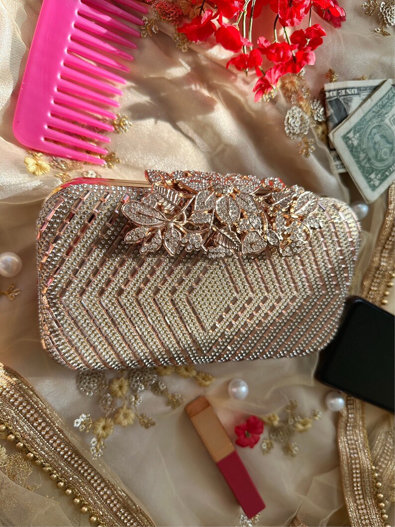 Diamond Clutch Purse Gold Clutch Bag Evening Clutches Clutch Gold clutch strap Clutch knuckle Clutch wallet clutches and evening bags Bride