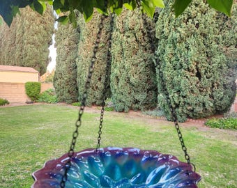 Artisan Glass Swirl Bird Feeder, Bird Bath Decor, Embossed Hanging Outdoor Garden Art