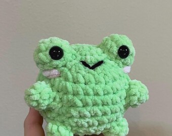 Crochet Frog Plush, Fluffy Amigurumi Plush Frog