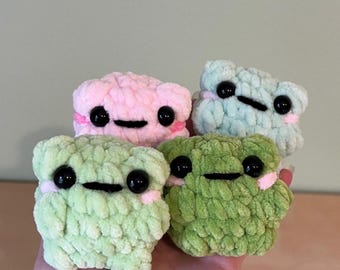 Crochet Mini Frog Plush, Fluffy Amigurumi Pocket Frog