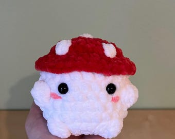 Crochet Chunky Mushroom boy Plush, Fluffy Amigurumi Plush Mushroom