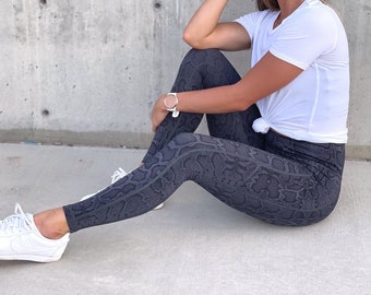 Leggings for Women, Yoga Pants, High Waist Leggings,  One Size Leggings,  Workout Leggings, Gifts for her Gifts for Wife, Black Leggings