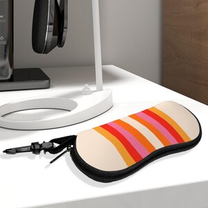 Retro Groovy 1970s Stripe Sunglasses Case - Neoprene Groovy Retro Glasses Case