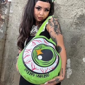 Eyeball Bag Creepy Cute Circle Tote Bag
